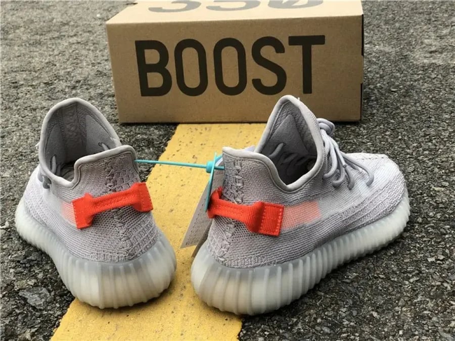 Yeezy Boost 350 V2 'tail light' | تيل لايت