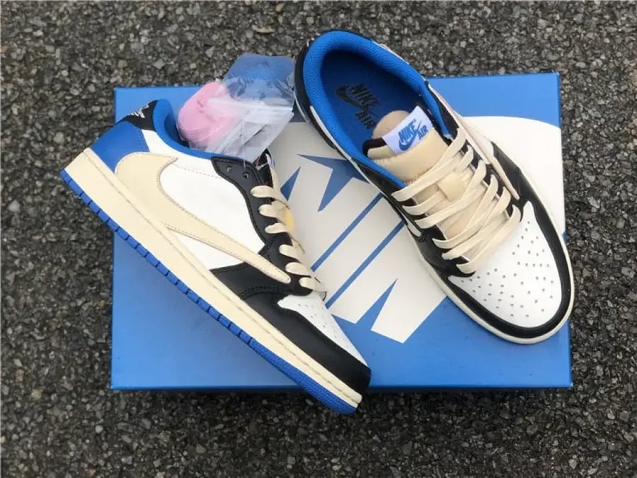 Air Jordan 1 Low SP "Travis Scott x Fragment"