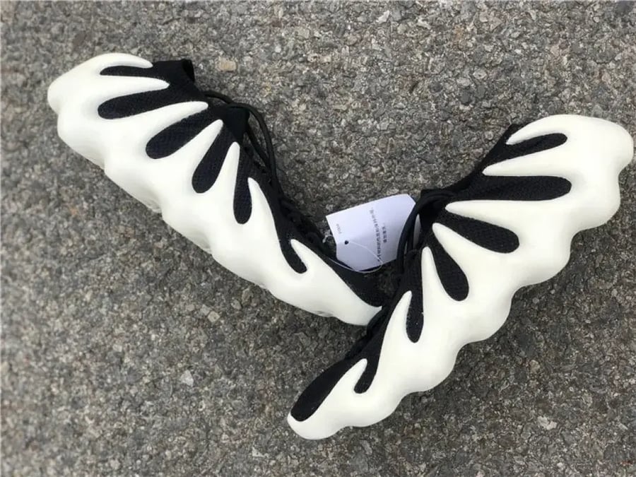 Yeezy 450 “black white “