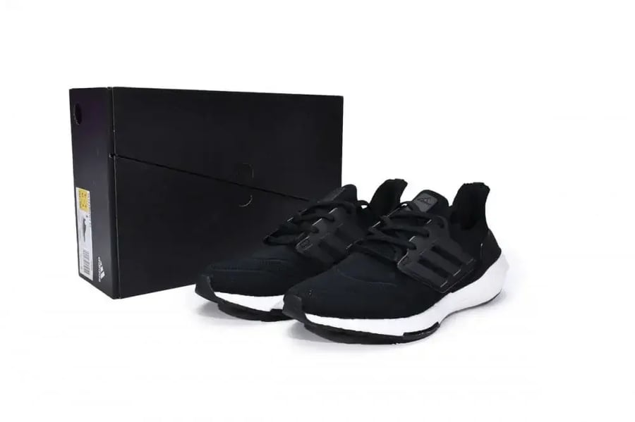 adidas Ultra Boost 2022 Black White