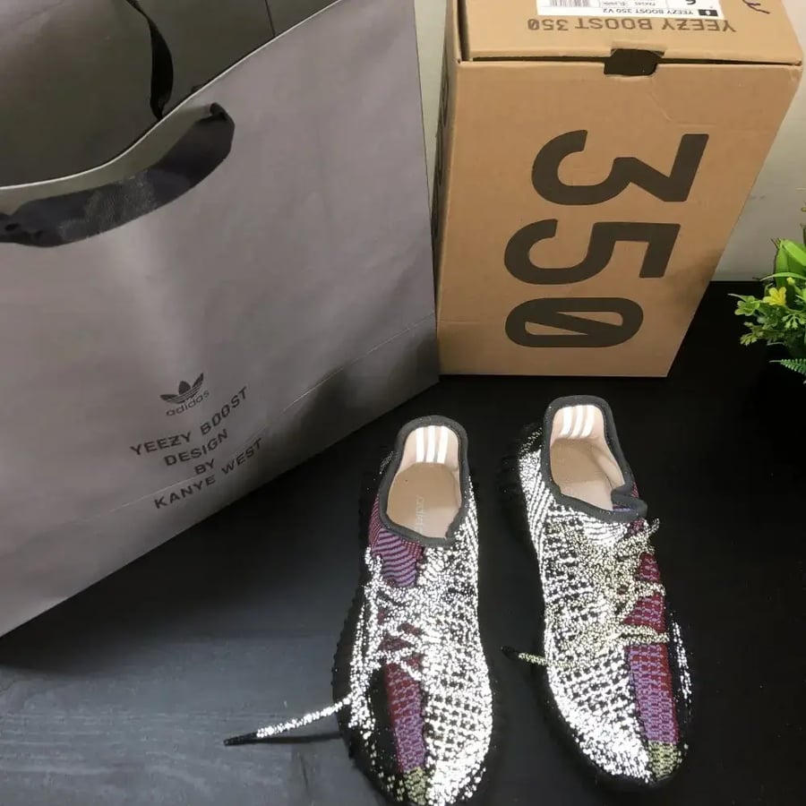 Yeezy Boost 350 V2 'Yecheil' (Reflective) | ياشيل عاكس كامل
