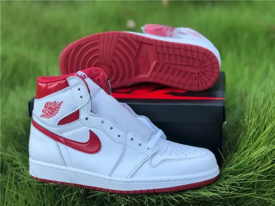 Air Jordan 1 “Metallic Red”
