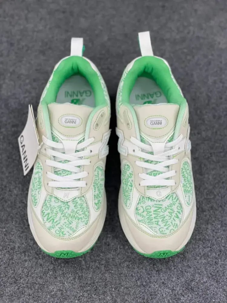 New Balance GANNI x 2002r 'Turtledove'