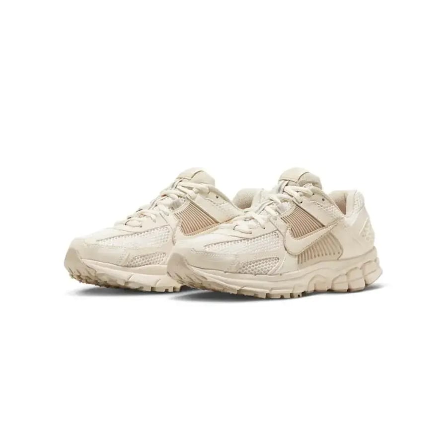 Nike VOMERO 5 "Sail Light Orewood Brown"