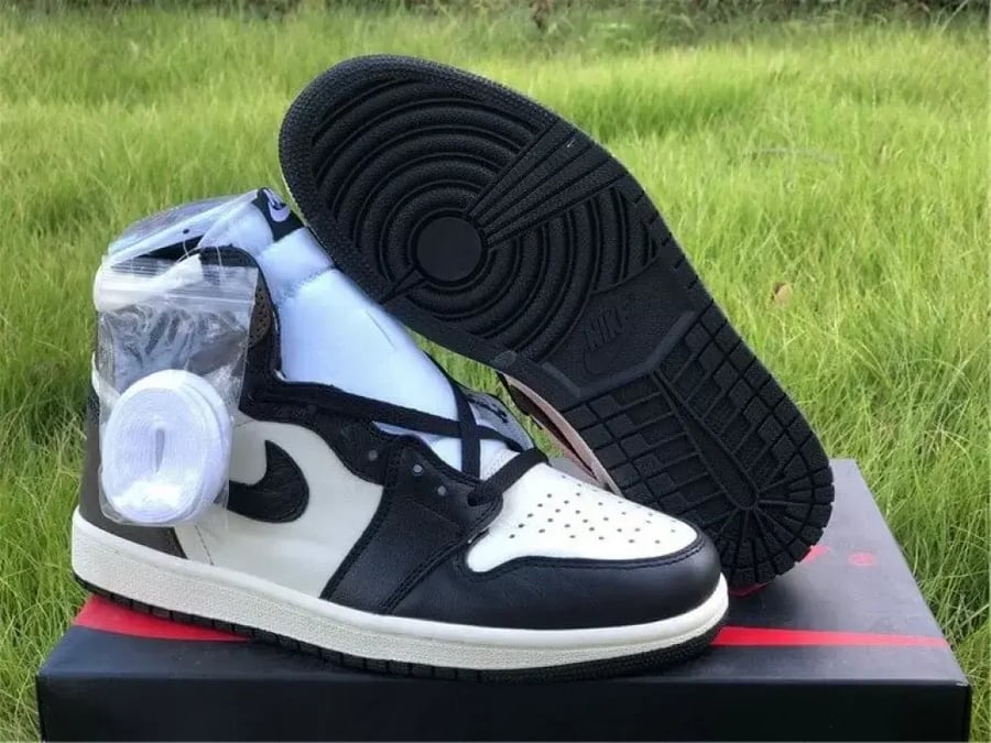 Air Jordan 1 Retro High Dark Mocha