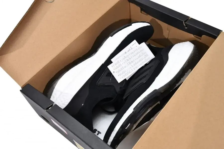 adidas Ultra Boost 2022 Black White
