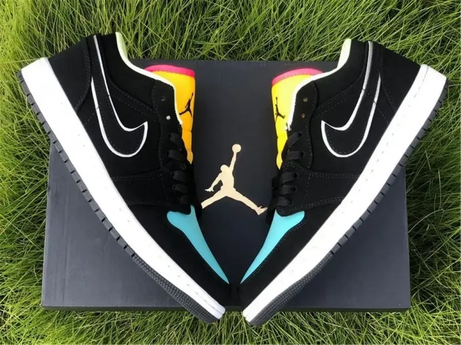 Air Jordan 1 LOW SE GS "Aurora Green"