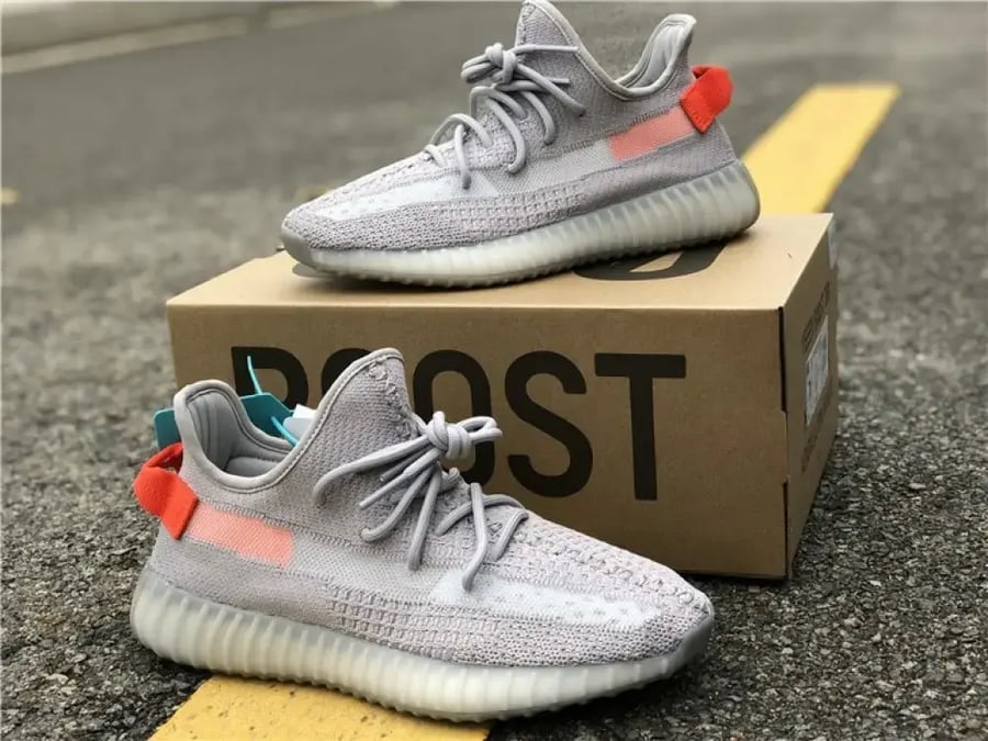 Yeezy Boost 350 V2 'tail light' | تيل لايت