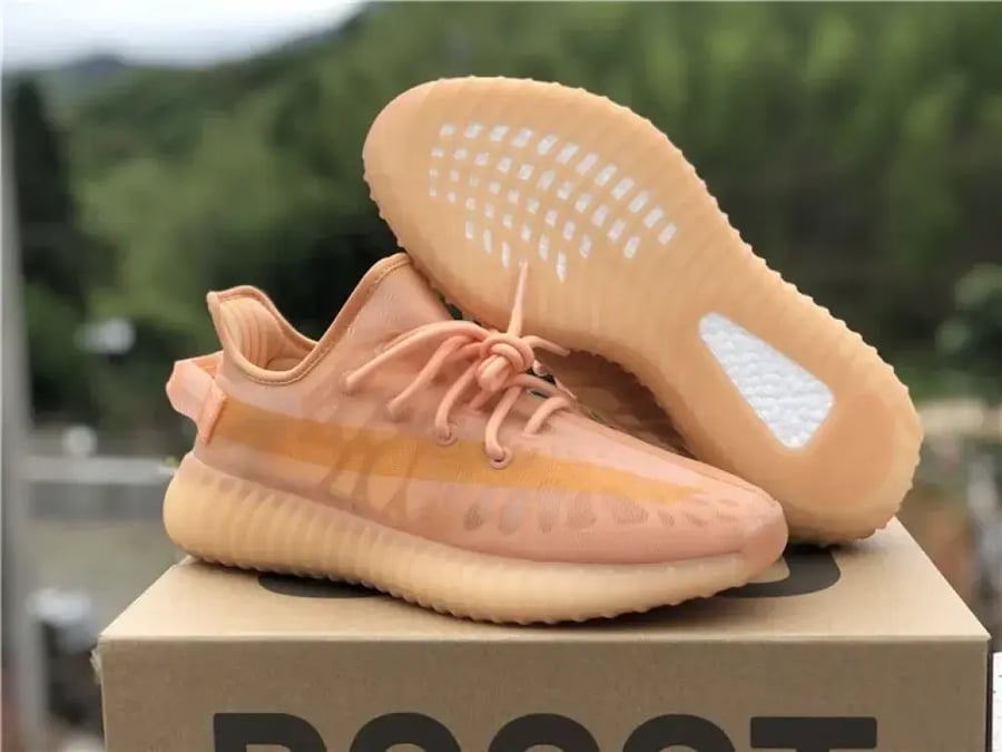 yeezy boost 350 v2 mono clay