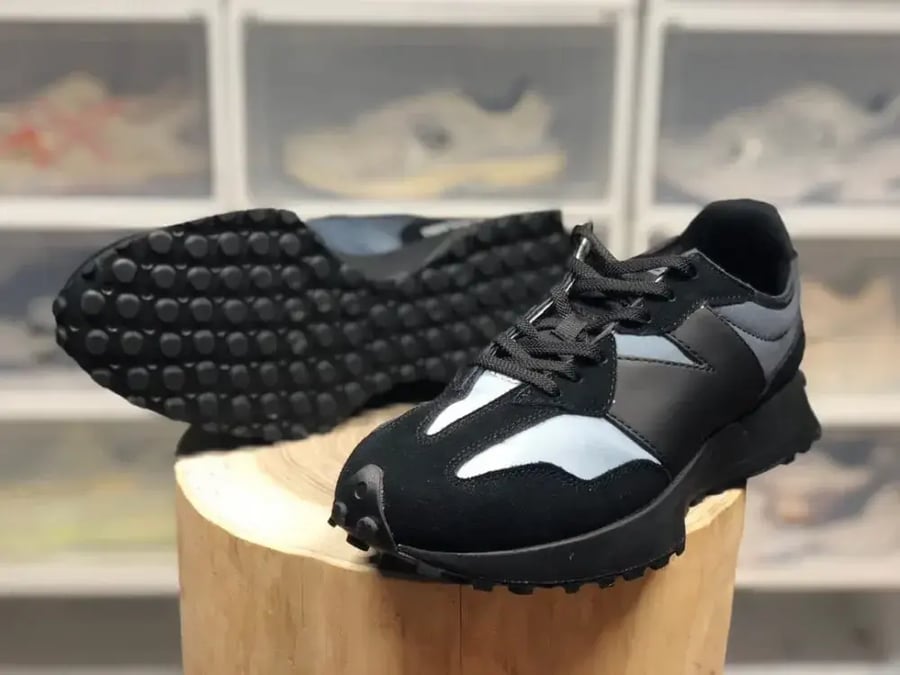 New Balance 327 'Black Summer Fog'