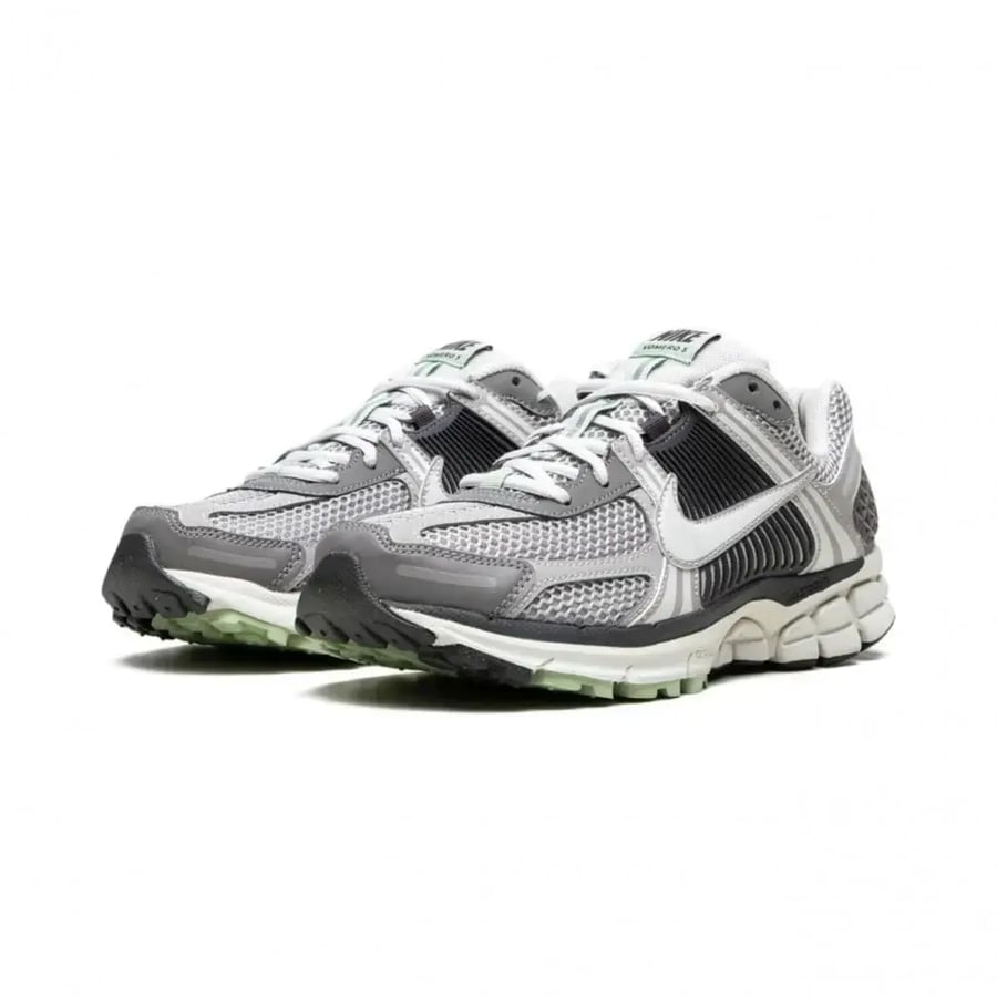 Nike VOMERO 5 "Cobblestone"