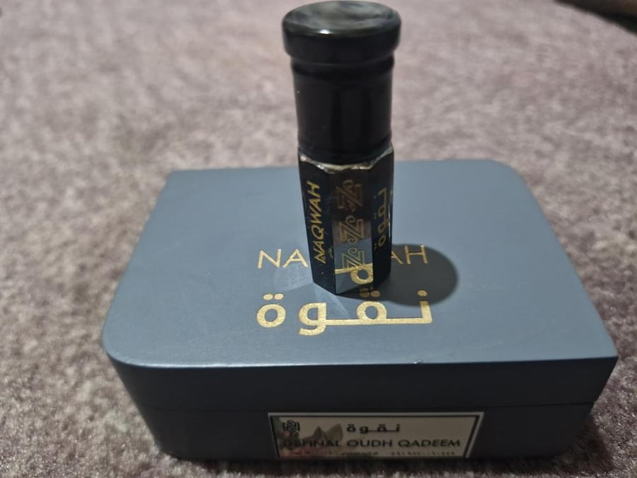 دهن عود قديم من نقوة