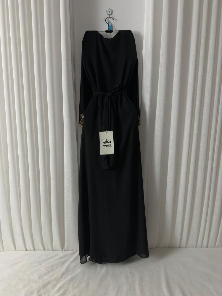 فستان / جلابية سوداء فاخرة بالتطريز الشرقي