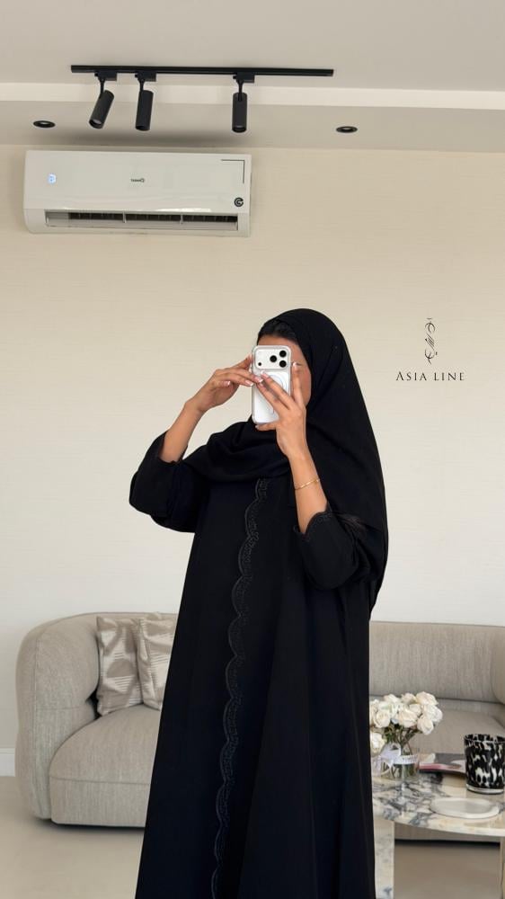 عباية A-41 كريب إيطالي بتطريز