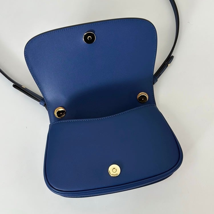 GUCCI Blondie Mini Top Handle Bag