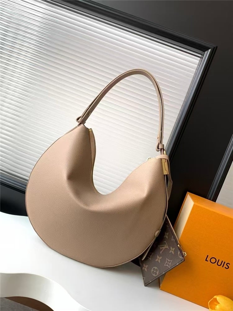 Louis Vuitton Low Key Cookie MM