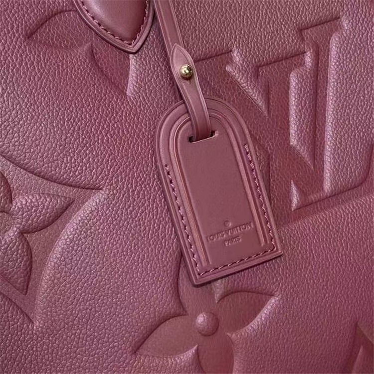 Louis Vuitton Onthego MM Monogram Handbag