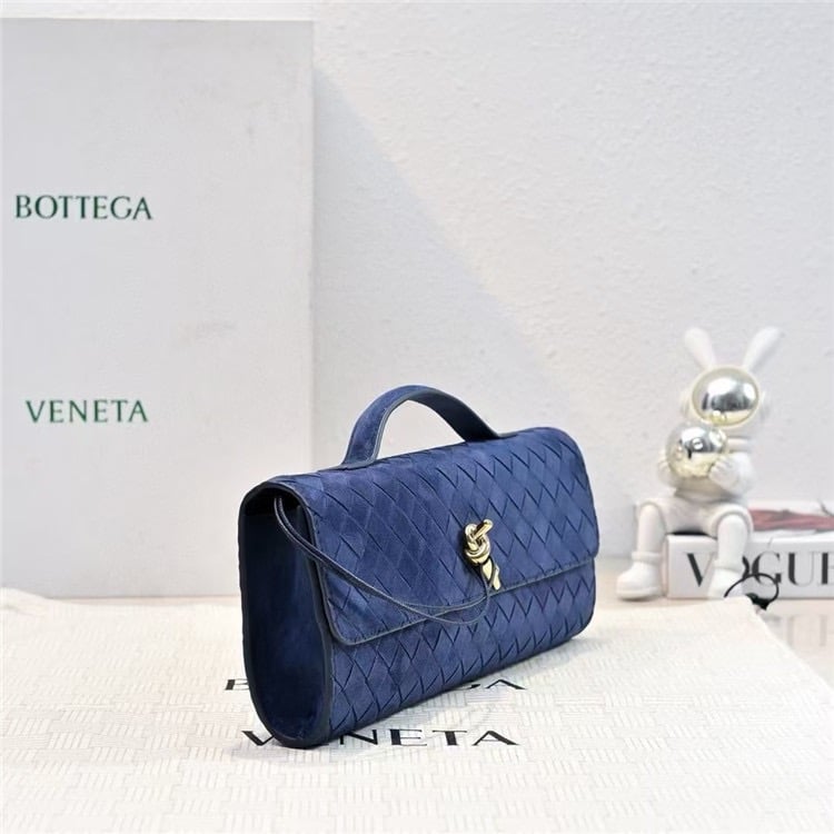 Bottega Veneta Long Clutch Andiamo With Handle