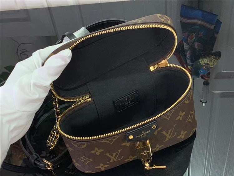 Louis Vuitton Vanity Chain Pouch