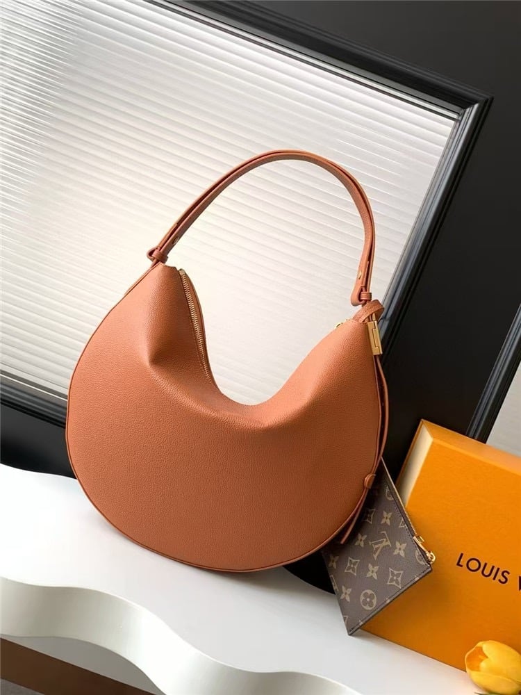 Louis Vuitton Low Key Cookie MM
