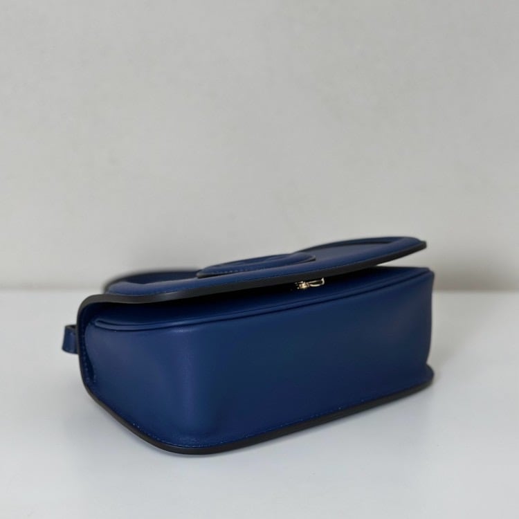GUCCI Blondie Mini Top Handle Bag