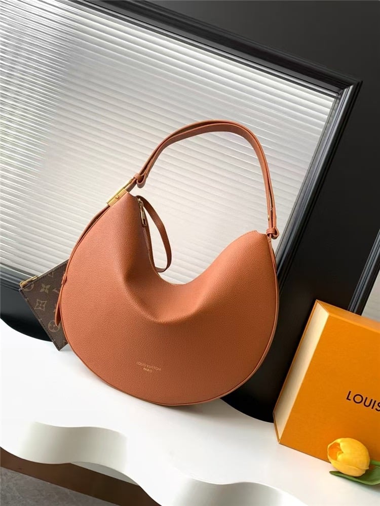 Louis Vuitton Low Key Cookie MM