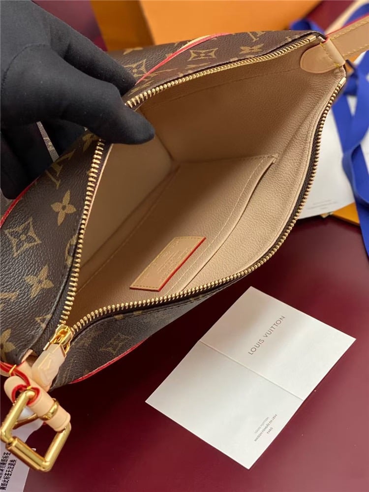 Louis Vuitton Cruiser Toiletry Bag