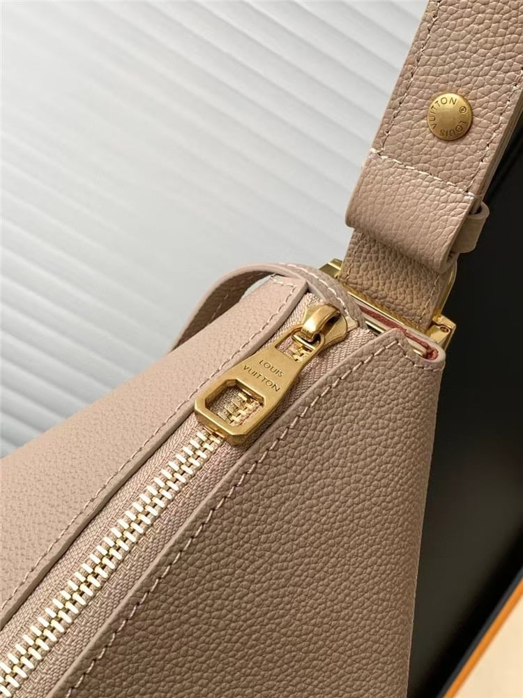 Louis Vuitton Low Key Cookie MM