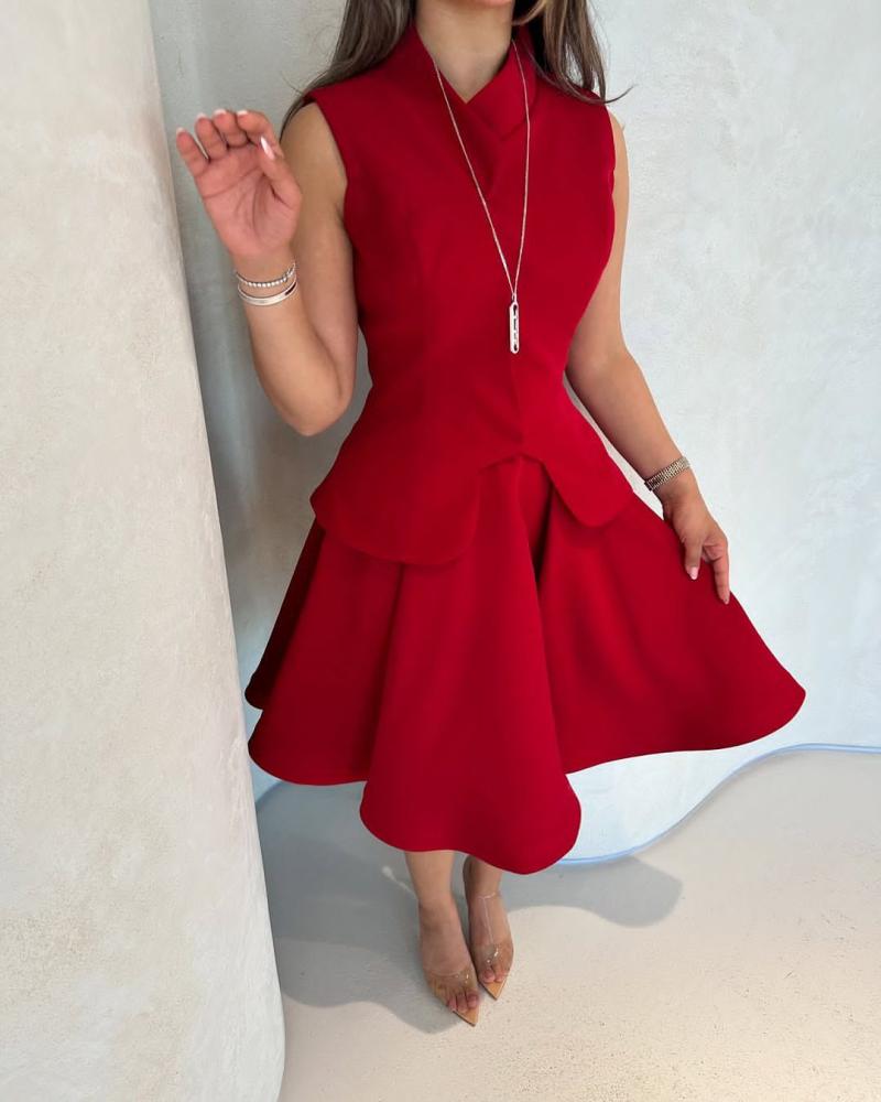 Red short dress with short sleeves