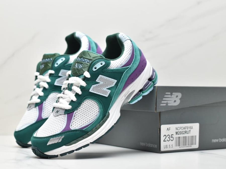 NEW BALANCE 2002