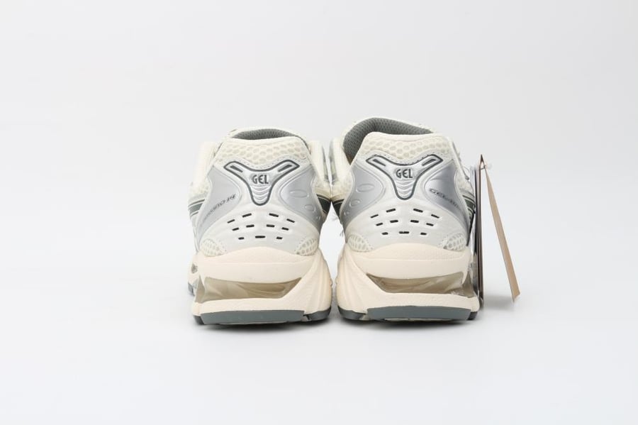 ASICS GEL-KAYANO