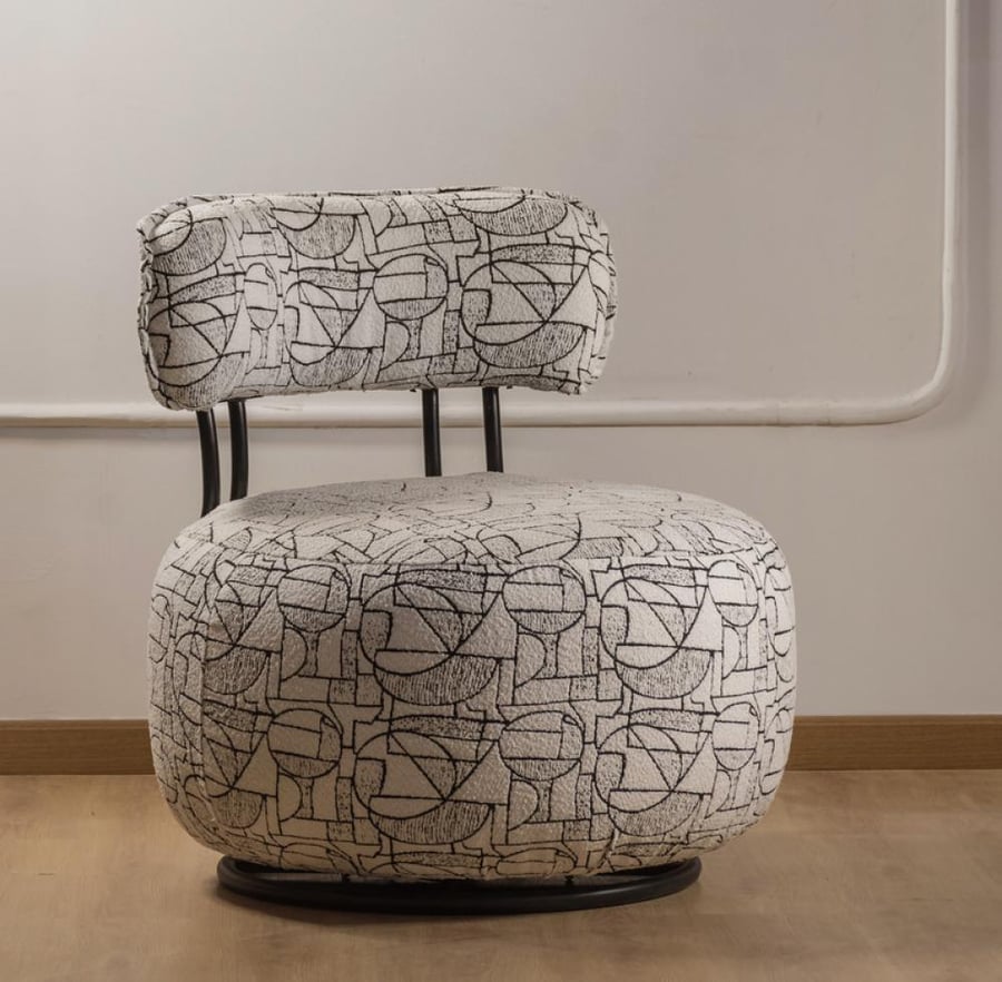 كراسي من ليون أبيض- 75x75x75
