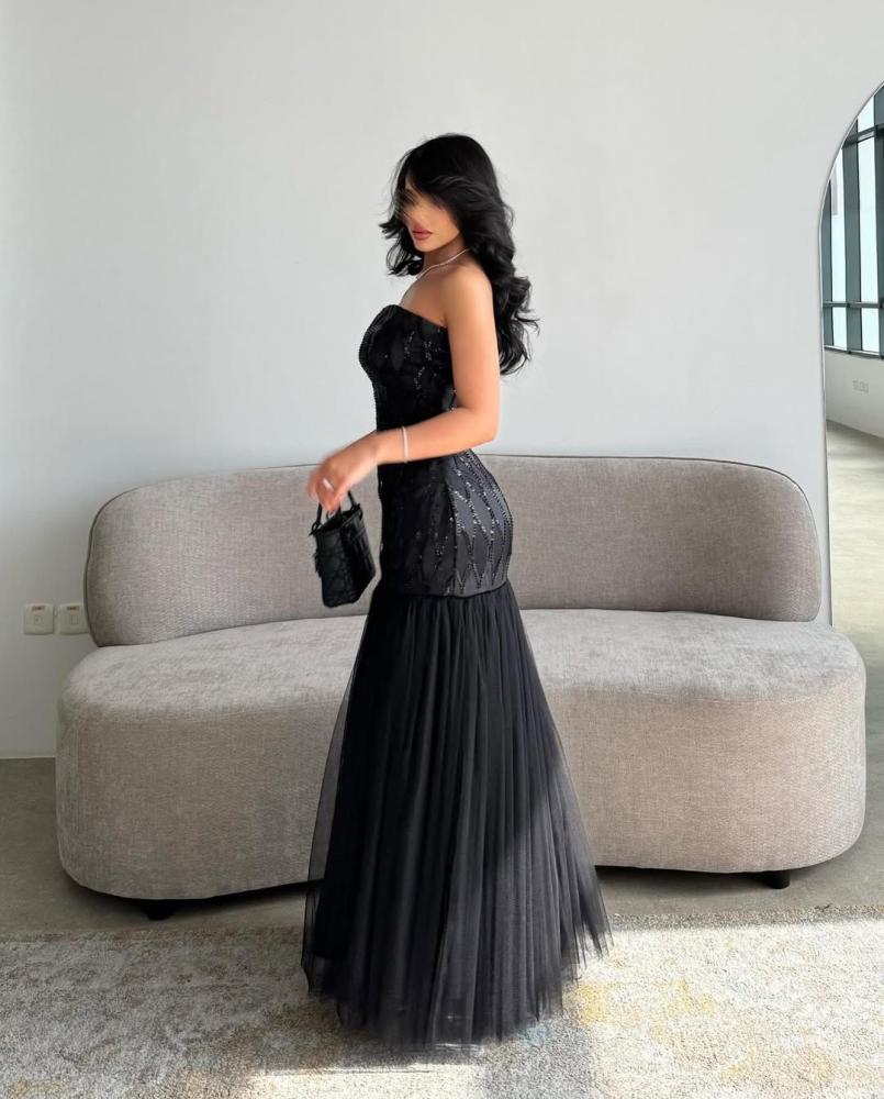 فستان سهرة أسود