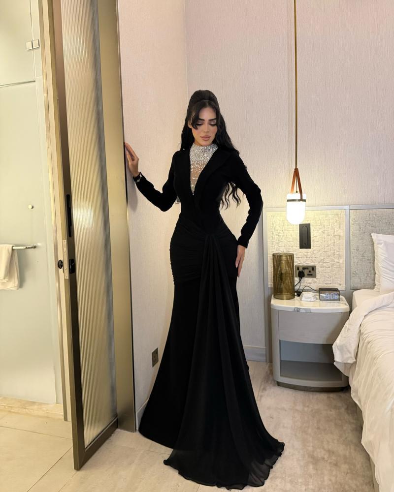 فستان أسود باربي