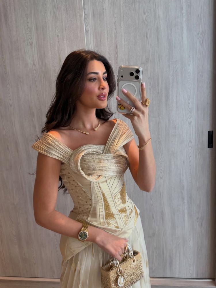 فستان سهرة جاكار