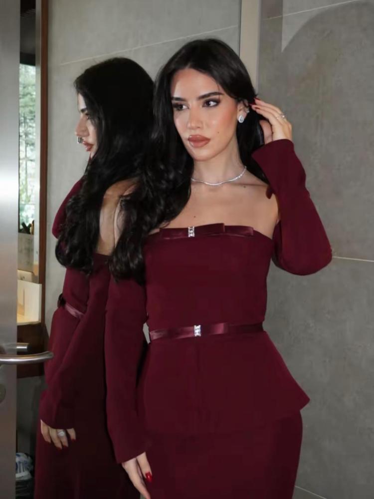 فستان باربي برغندي