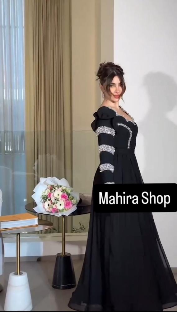 فستان سهرة باربي أسود