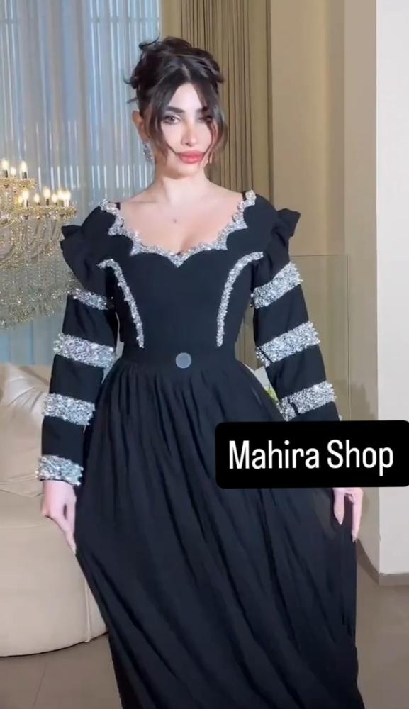 فستان سهرة باربي أسود