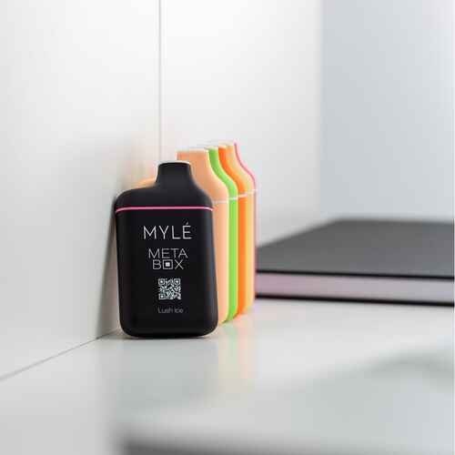 سحبة مايلي لوش ايس 5000 موش MYLE META BOX Lush Ice
