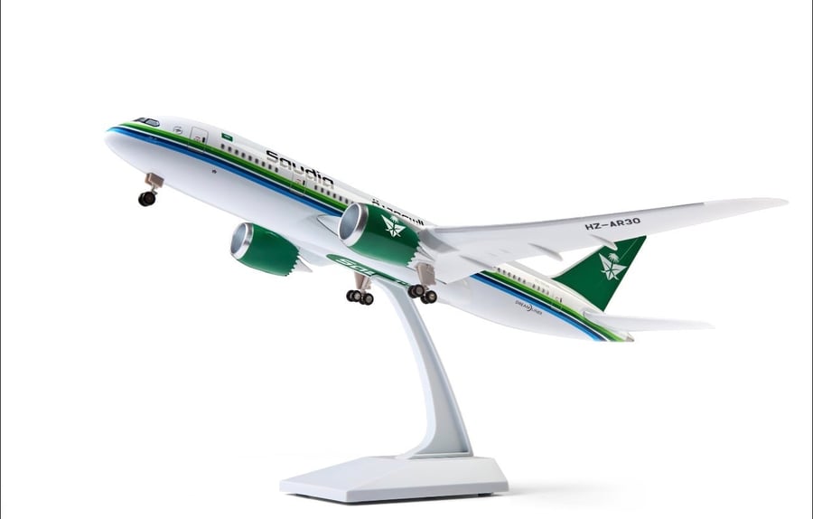 مجسم طياره 10-787 Dreamliner المضيئة خطوط السعوديه
