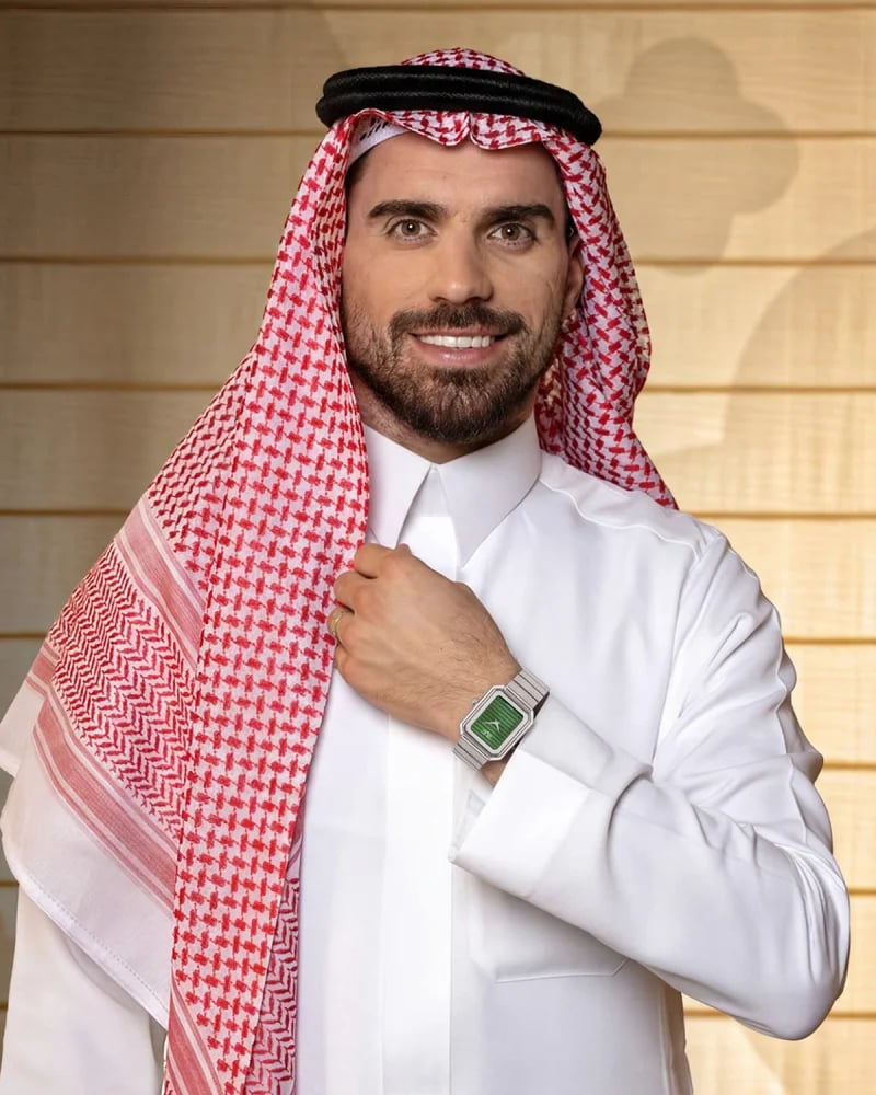 ساعة رجالية ماركة V19.69 فضي مينا اخضر موديل  VSSGR27717G