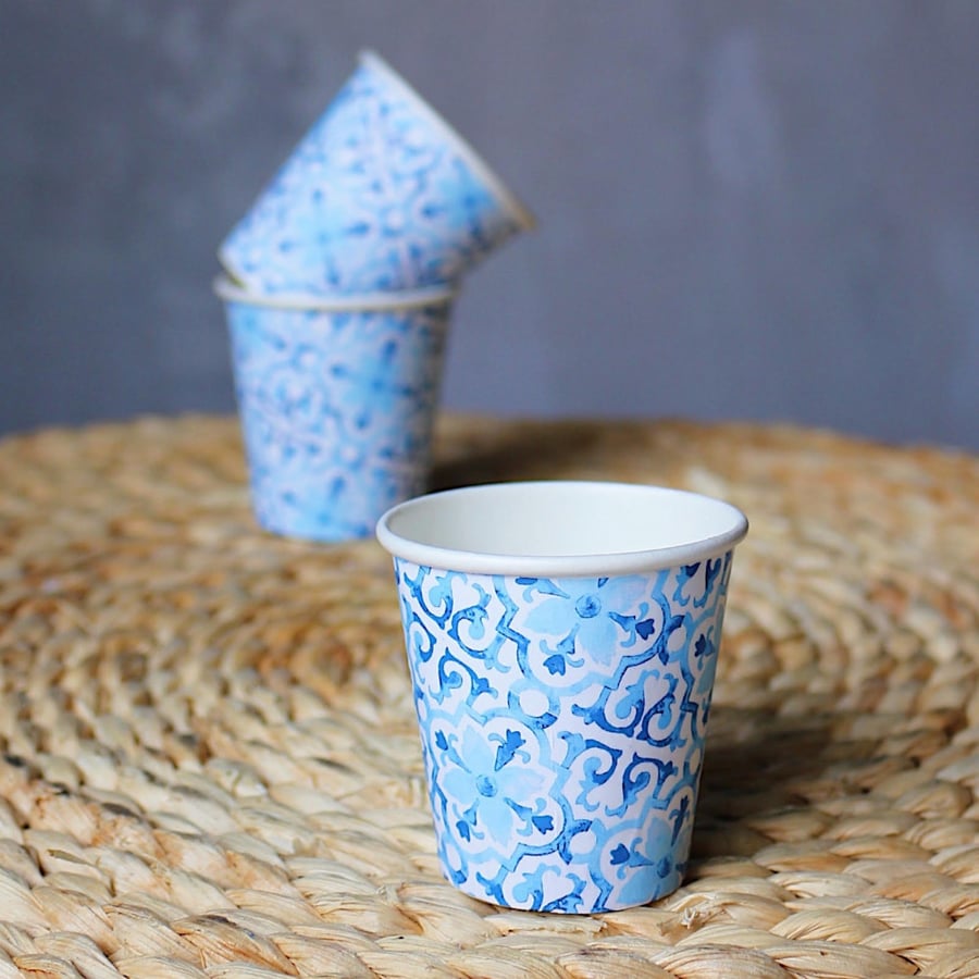 Paper cups - Ramadan decoration theme