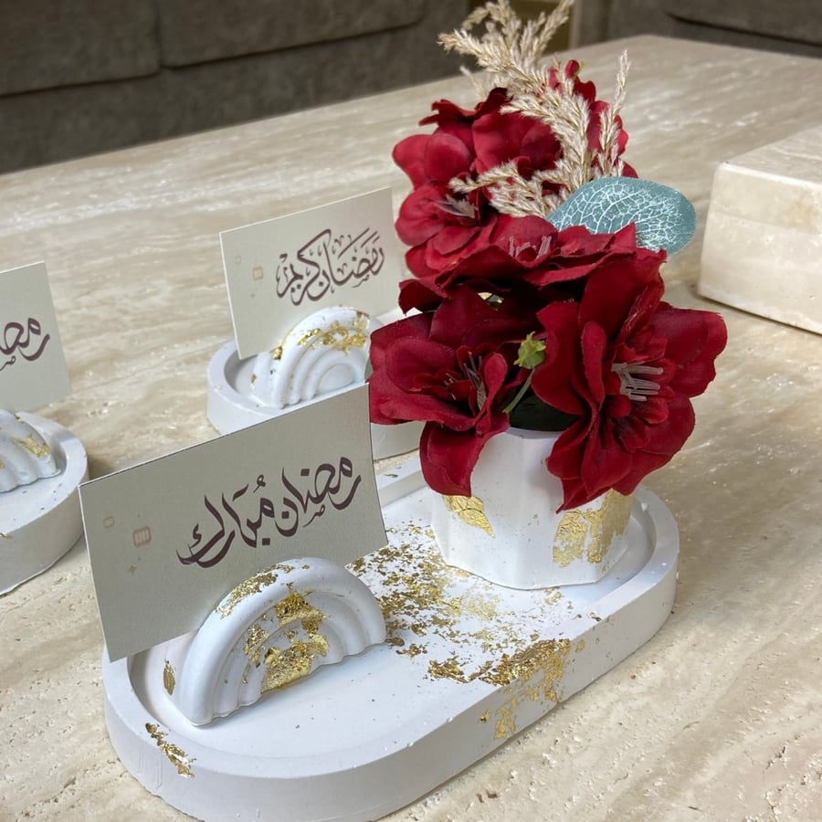 Service table set