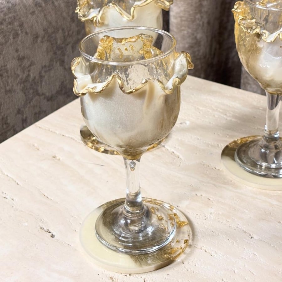 Juice glasses (half a dozen)