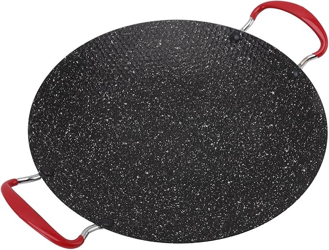 Ceramic non-stick pan with heat-resistant handle