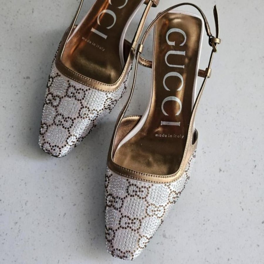 Gucci sandal with straps, master comprehensive accessories