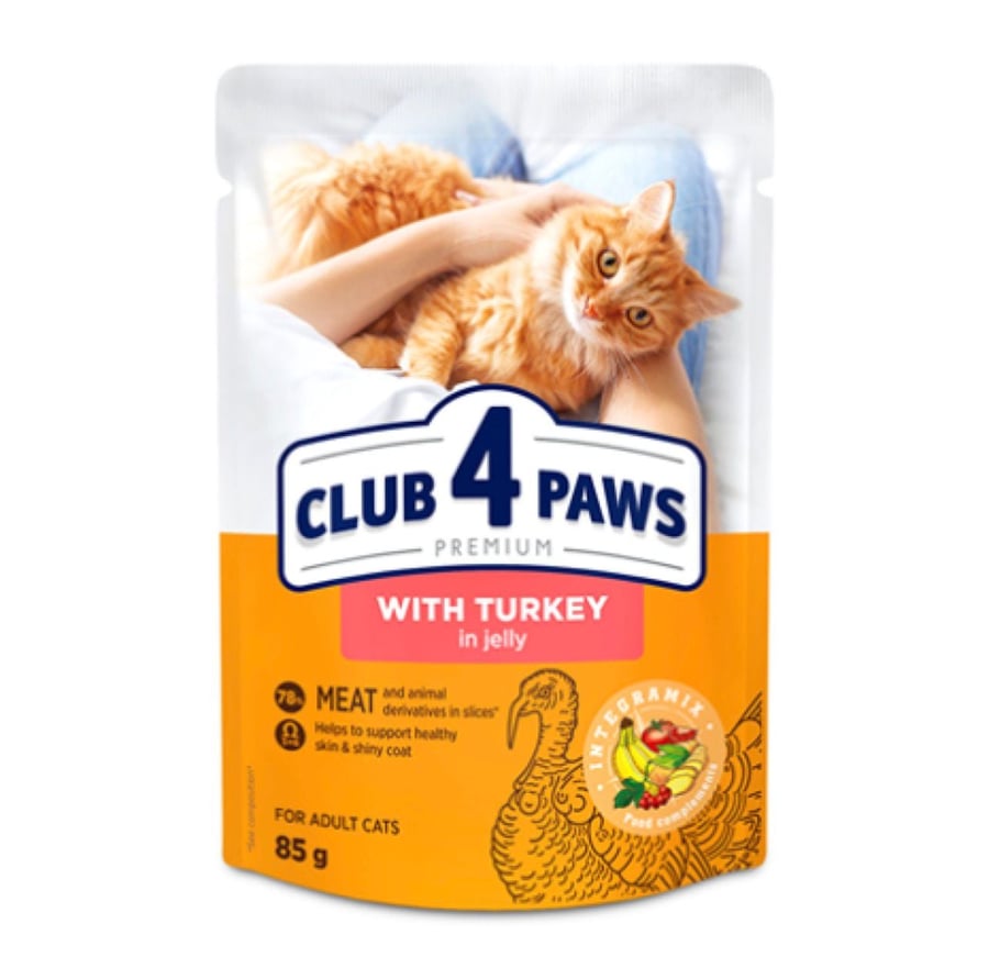 طعام رطب للقطط البالغه بالديك الرومي مع المرق 85 جرام club 4 paws