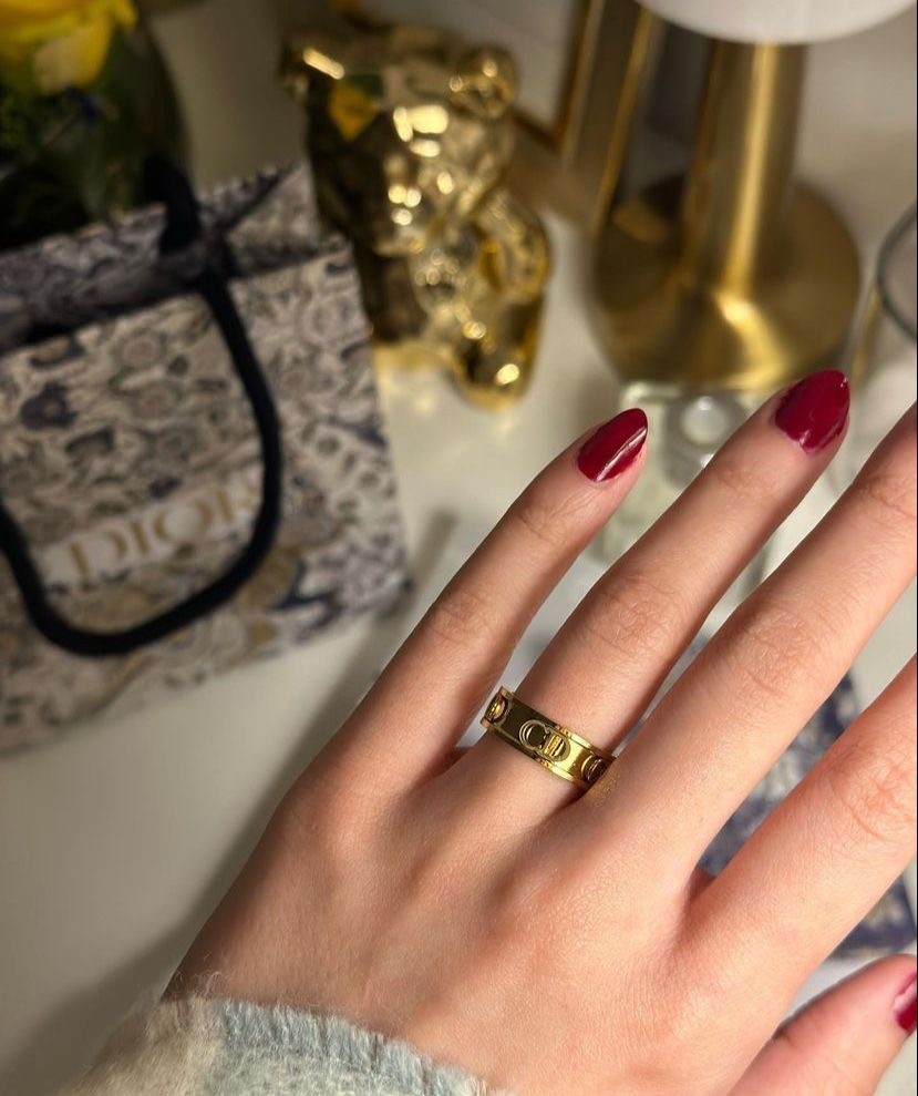خاتم ديور