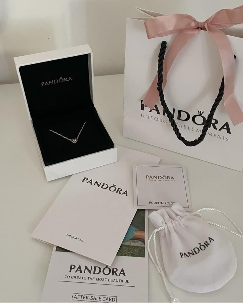 Pandora bracelet with accessories original item