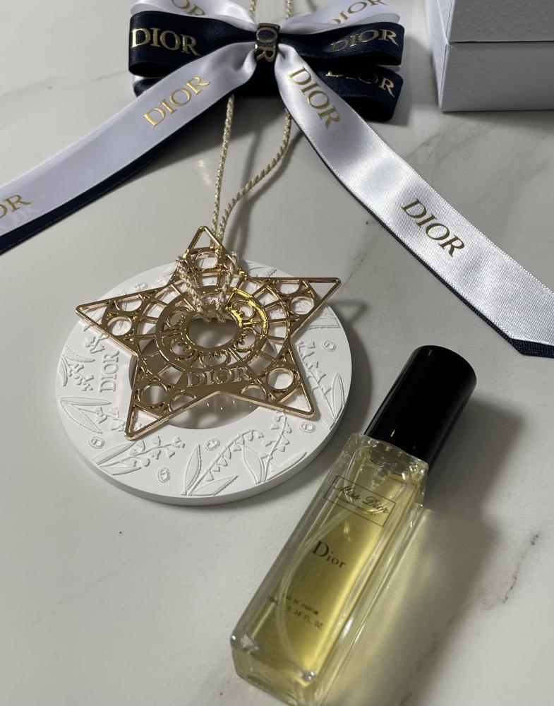 تعليقة ميس ديور مع العطر